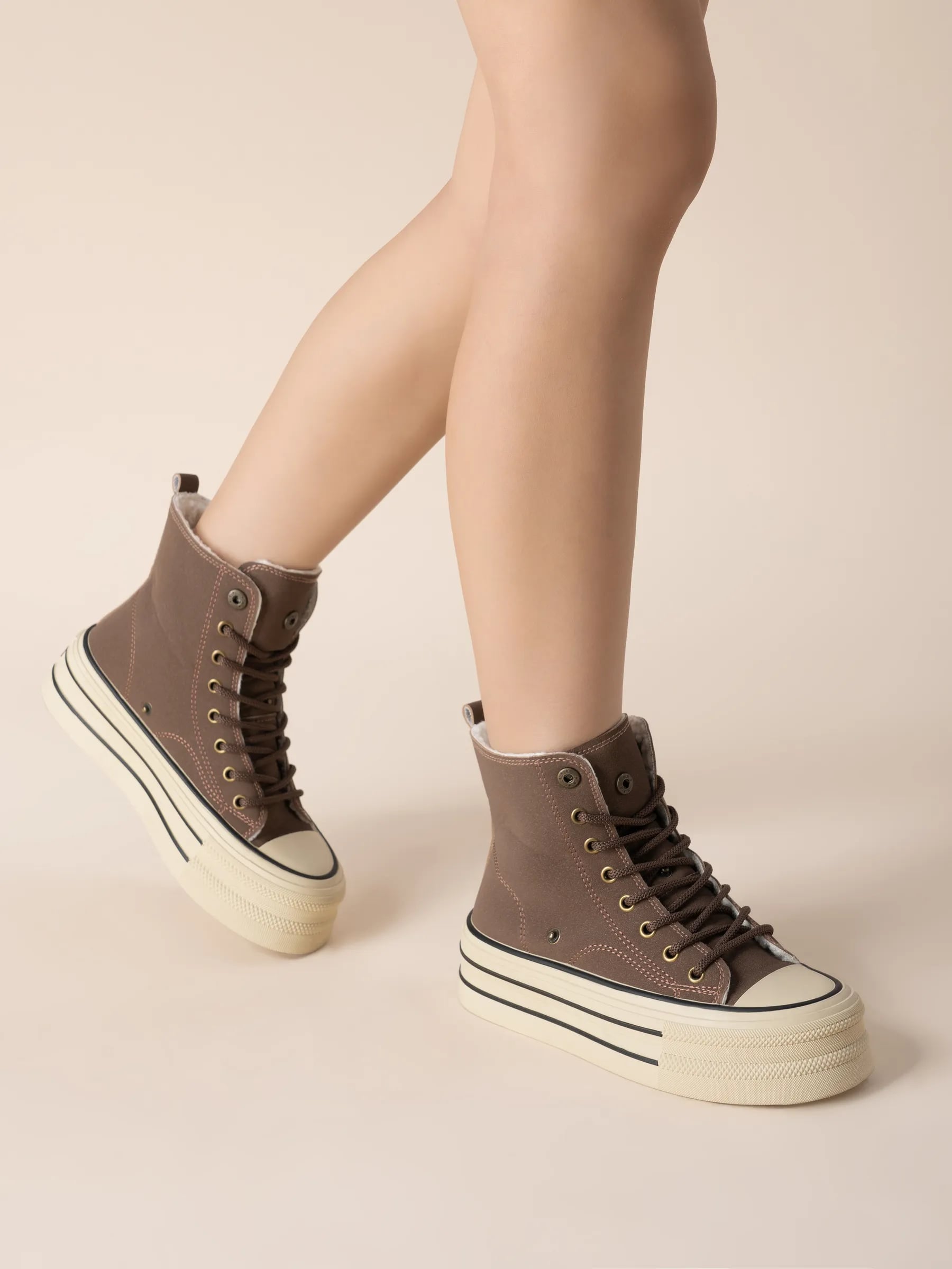 Кроссовки зимние